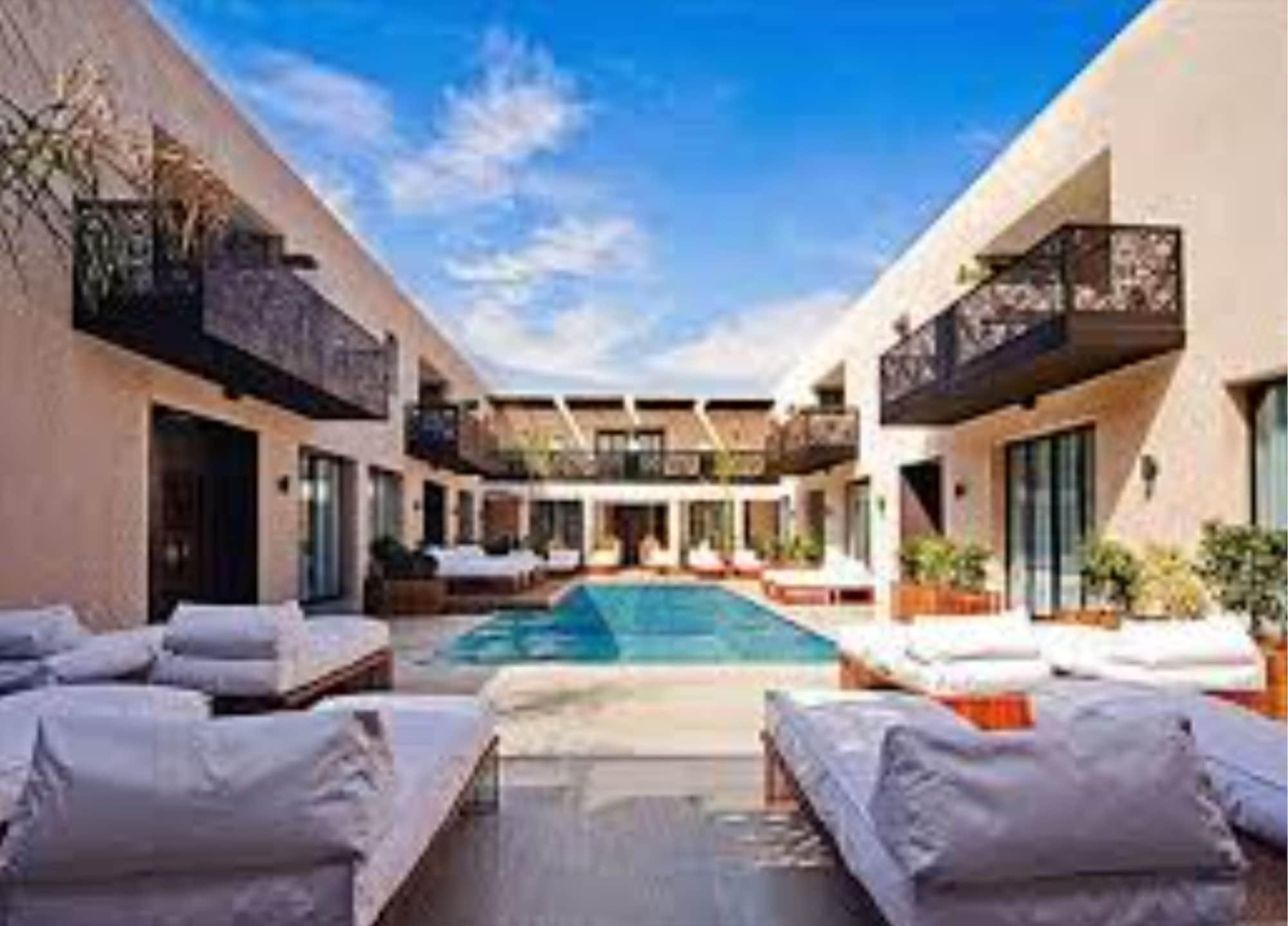 Cesar Resort & Spa Marrakesh Luaran gambar The Hotel's courtyard