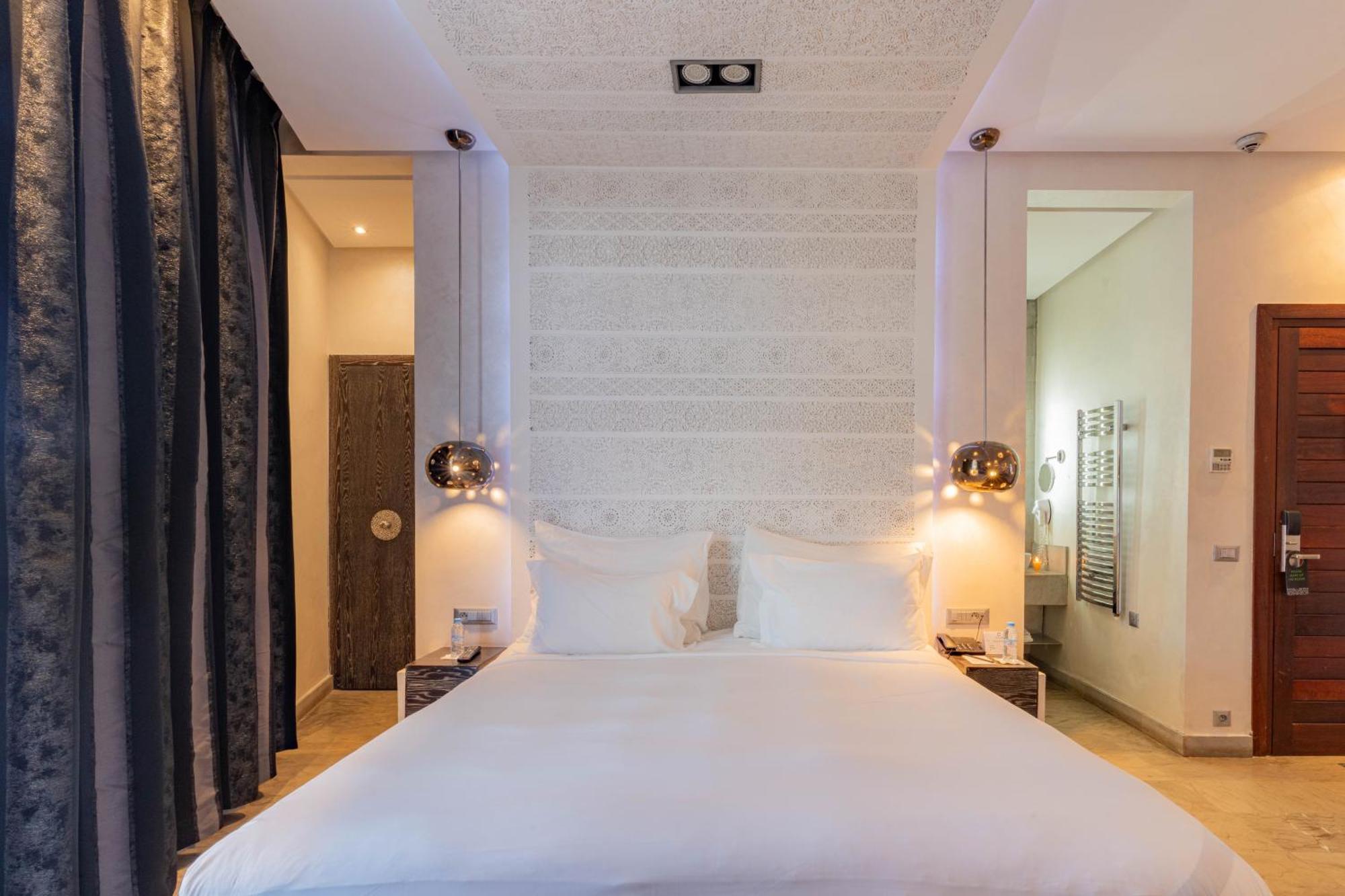 Cesar Resort & Spa Marrakesh Luaran gambar A bedroom at the hotel